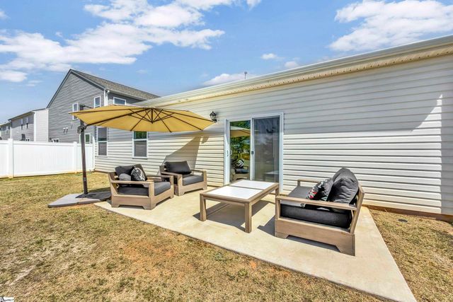 76 Oak Edge Lane, Greer, SC 29651