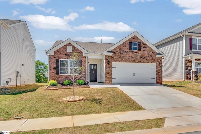 76 Oak Edge Lane, Greer, SC 29651