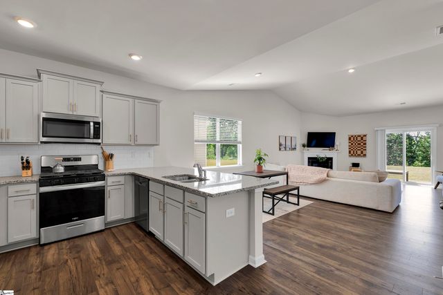 76 Oak Edge Lane, Greer, SC 29651