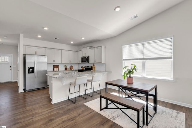 76 Oak Edge Lane, Greer, SC 29651