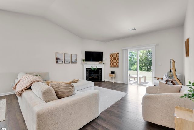 76 Oak Edge Lane, Greer, SC 29651