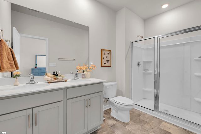 76 Oak Edge Lane, Greer, SC 29651