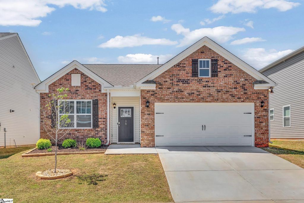 76 Oak Edge Lane, Greer, SC 29651