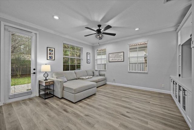 627 Castle Drive, Palm Beach Gardens, FL 33410