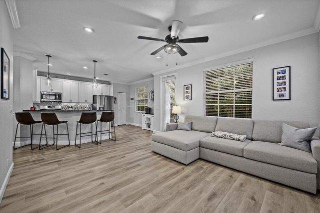 627 Castle Drive, Palm Beach Gardens, FL 33410