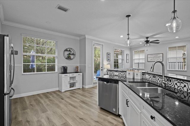 627 Castle Drive, Palm Beach Gardens, FL 33410