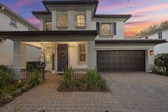 627 Castle Drive, Palm Beach Gardens, FL 33410