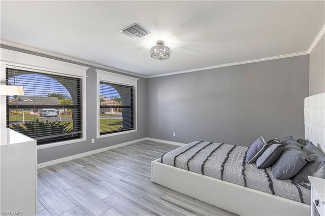 754 105th AVE N, Naples, FL 34108