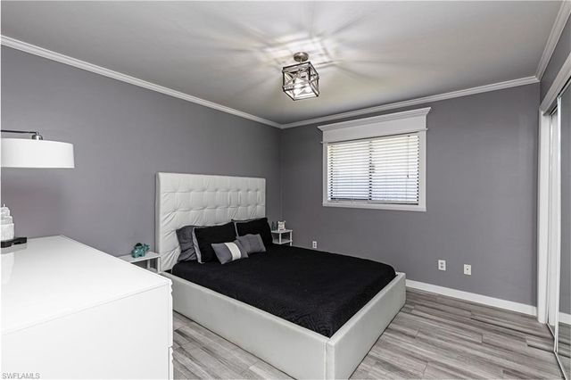 754 105th AVE N, Naples, FL 34108