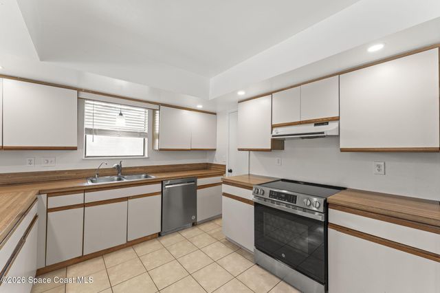 206 Fir Avenue, Melbourne Beach, FL 32951