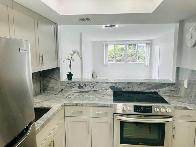 1333 E Hallandale Beach Boulevard 302, Hallandale Beach, FL 33009