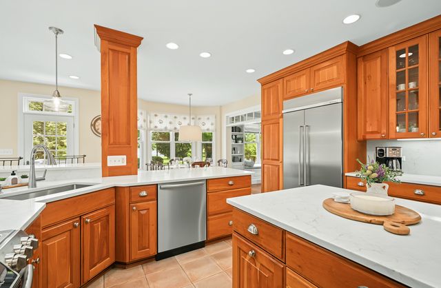 1028 Shady Lane, Glen Ellyn, IL 60137