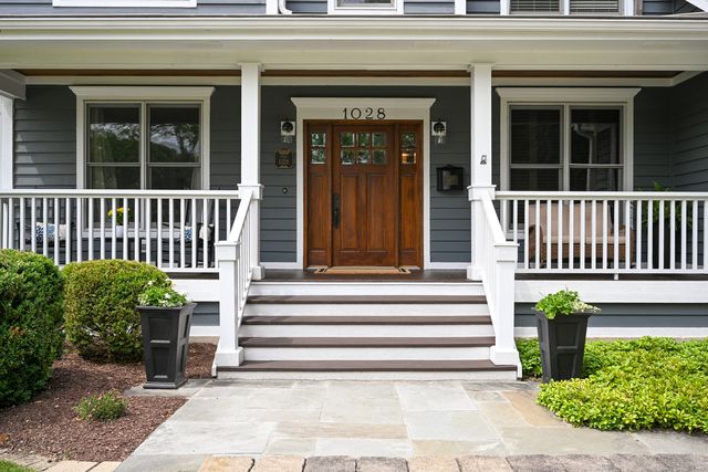 1028 Shady Lane, Glen Ellyn, IL 60137