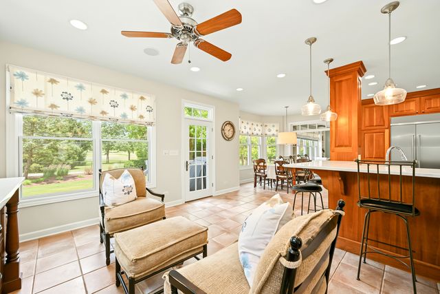 1028 Shady Lane, Glen Ellyn, IL 60137