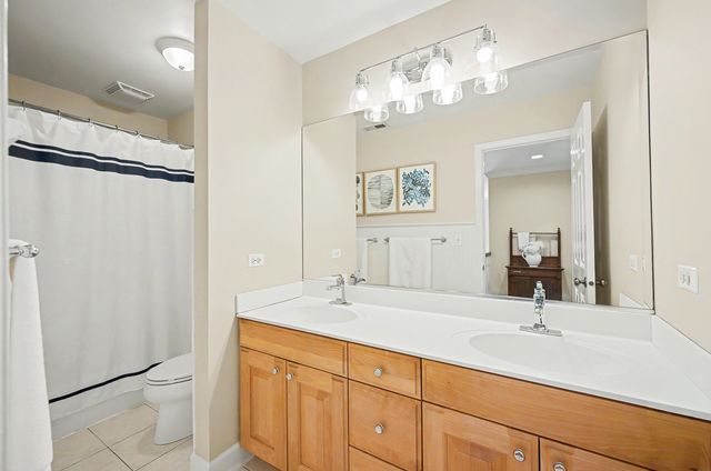 1028 Shady Lane, Glen Ellyn, IL 60137