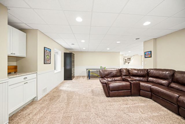 1028 Shady Lane, Glen Ellyn, IL 60137