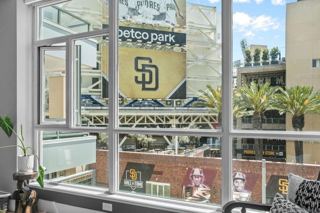 325 7Th 308, San Diego, CA 92101