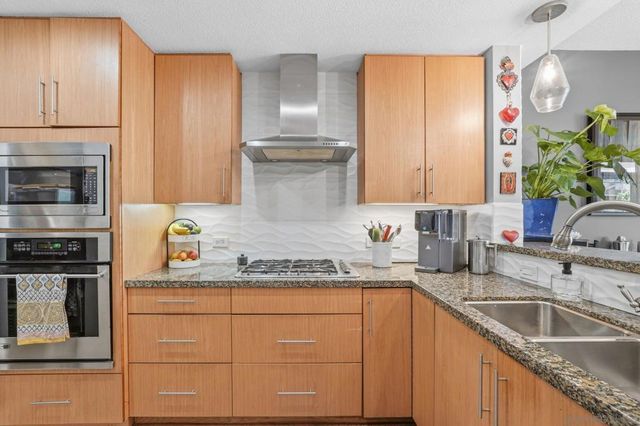 325 7Th 308, San Diego, CA 92101