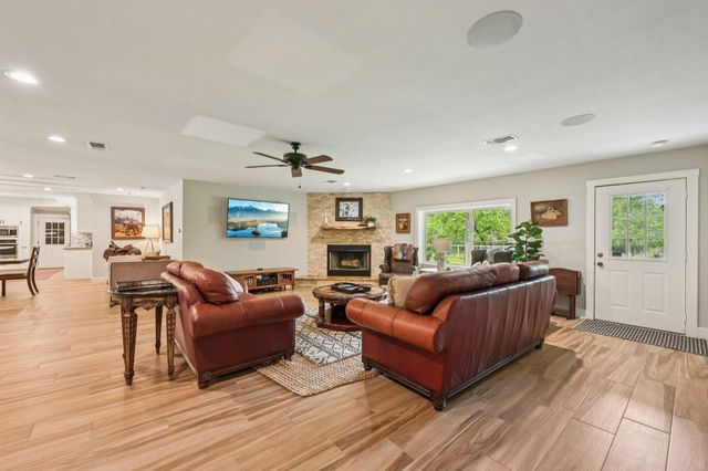 16303 Cimmaron Drive, Stagecoach, TX 77355