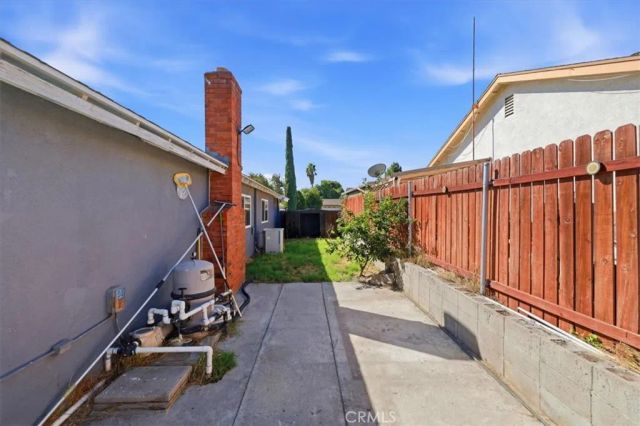 5985 Kitty Hawk Drive, Riverside, CA 92504