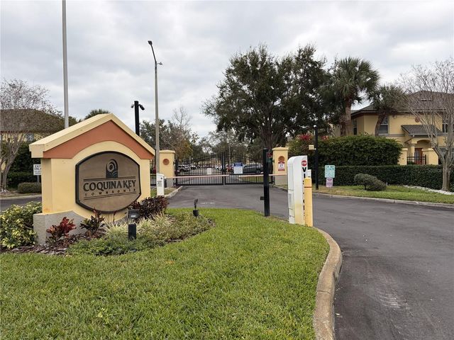 3858 ISLAND WAY, St Petersburg, FL 33705