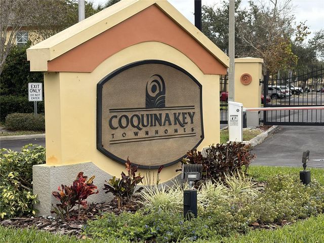 3858 ISLAND WAY, St Petersburg, FL 33705