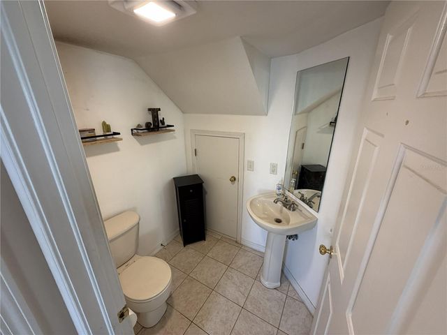 3858 ISLAND WAY, St Petersburg, FL 33705