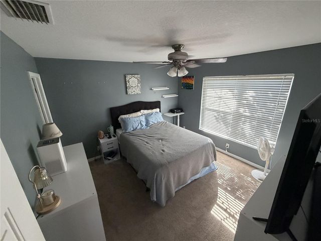 3858 ISLAND WAY, St Petersburg, FL 33705