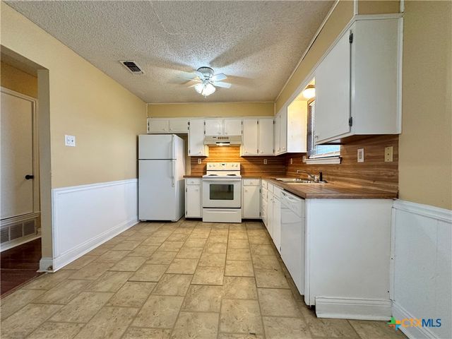 2101 Spicewood Drive, Killeen, TX 76543