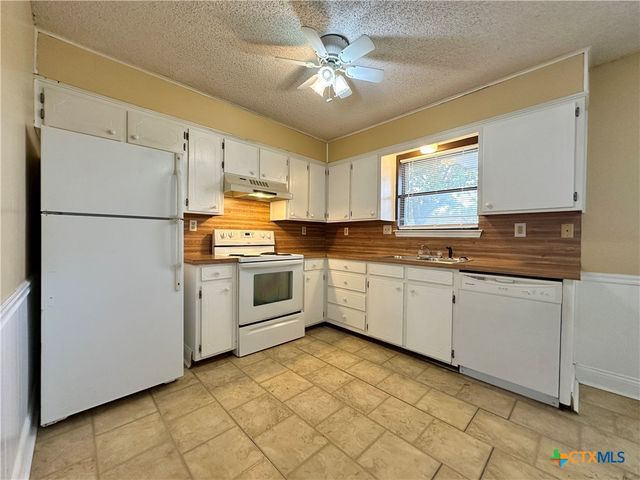 2101 Spicewood Drive, Killeen, TX 76543