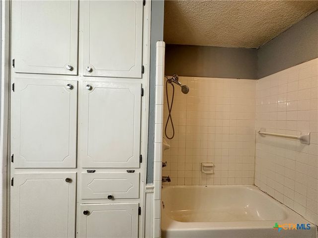 2101 Spicewood Drive, Killeen, TX 76543