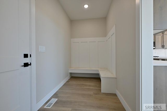 831 E 1560 N, Shelley, ID 83274