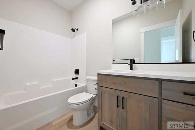 831 E 1560 N, Shelley, ID 83274