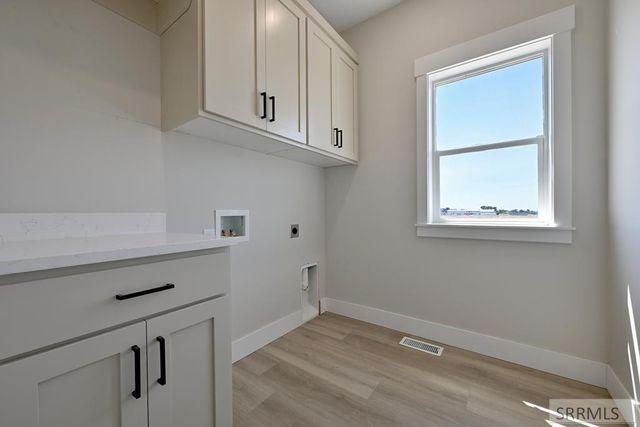 831 E 1560 N, Shelley, ID 83274