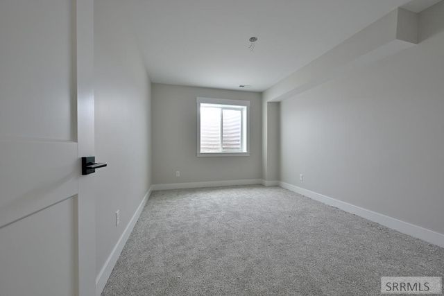 831 E 1560 N, Shelley, ID 83274