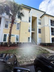 8816 DUNES COURT 301, Kissimmee, FL 34747