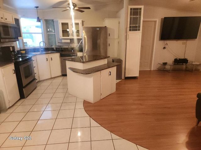 3334 NW 64th Ct, Lot K-9, Coconut Creek, FL 33073