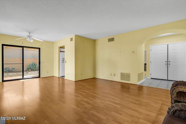 64510 E Canyon Shadows Lane, Tucson, AZ 85739