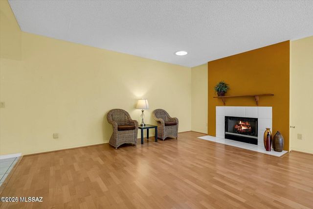 64510 E Canyon Shadows Lane, Tucson, AZ 85739
