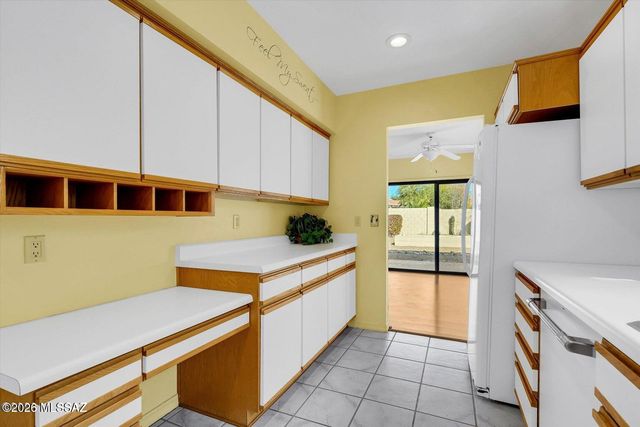 64510 E Canyon Shadows Lane, Tucson, AZ 85739