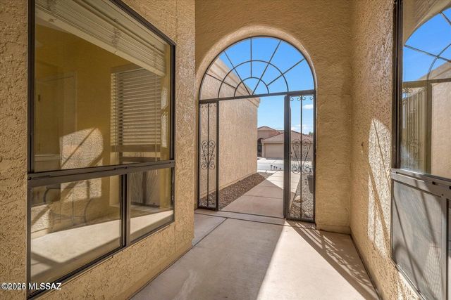 64510 E Canyon Shadows Lane, Tucson, AZ 85739