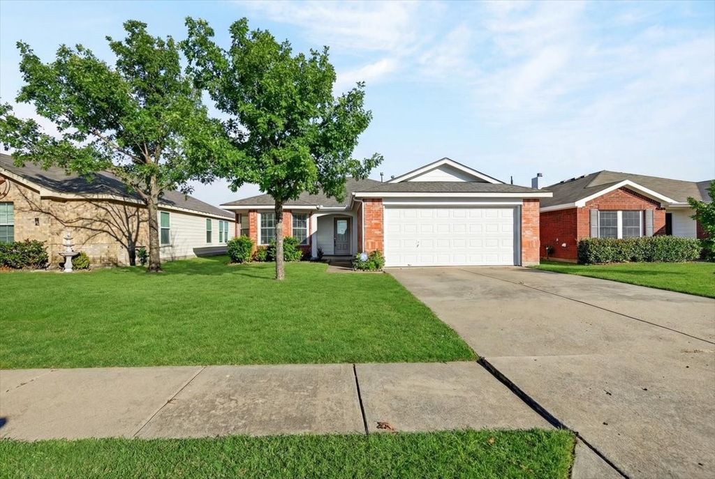 2031 Wildwood Drive, Forney, TX 75126