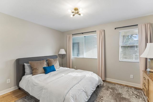 1307 Norwalk LN 203, Austin, TX 78703
