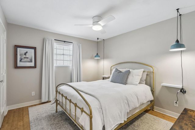 1307 Norwalk LN 203, Austin, TX 78703