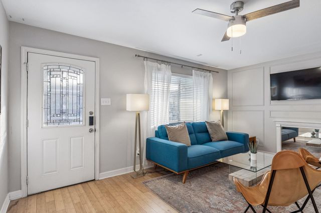 1307 Norwalk LN 203, Austin, TX 78703
