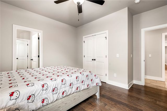 1122 Giulia Avenue, Tontitown, AR 72762