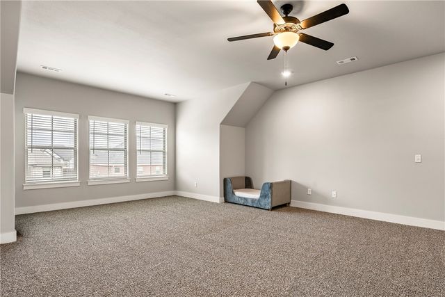 1122 Giulia Avenue, Tontitown, AR 72762