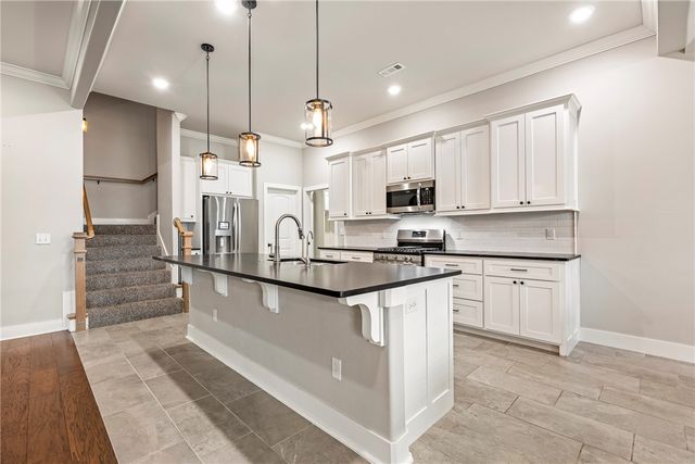 1122 Giulia Avenue, Tontitown, AR 72762