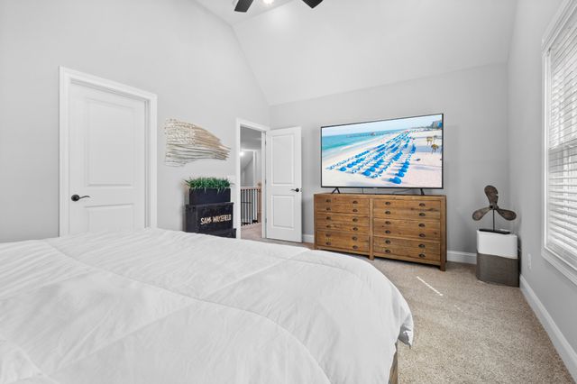 474 Pond Apple Rd, Clarksville, TN 37043
