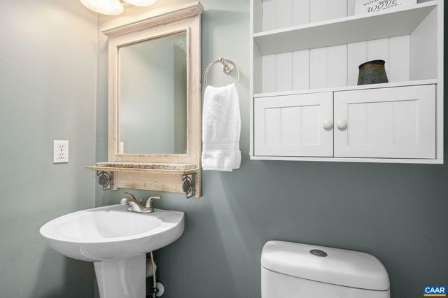 1156 FOXVALE LN, Charlottesville, VA 22902